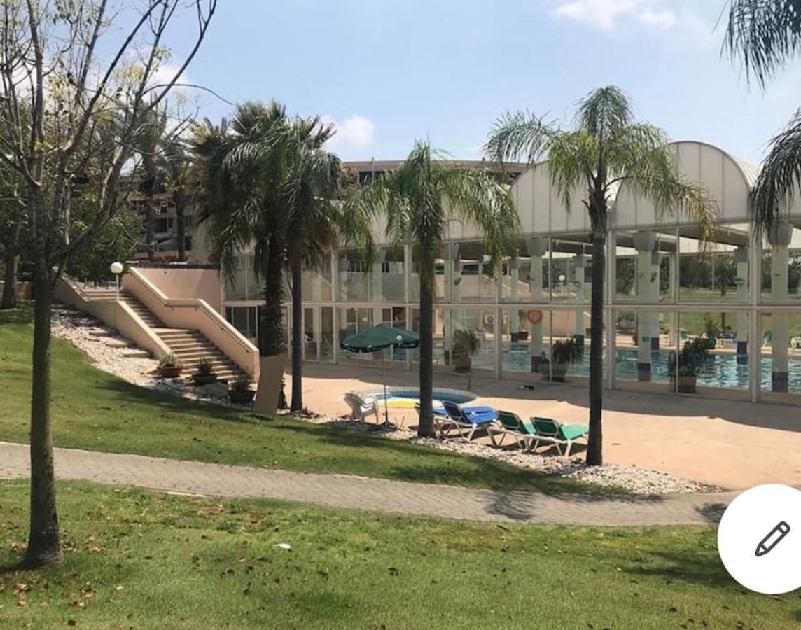 Caesarea Inn Bagian luar foto