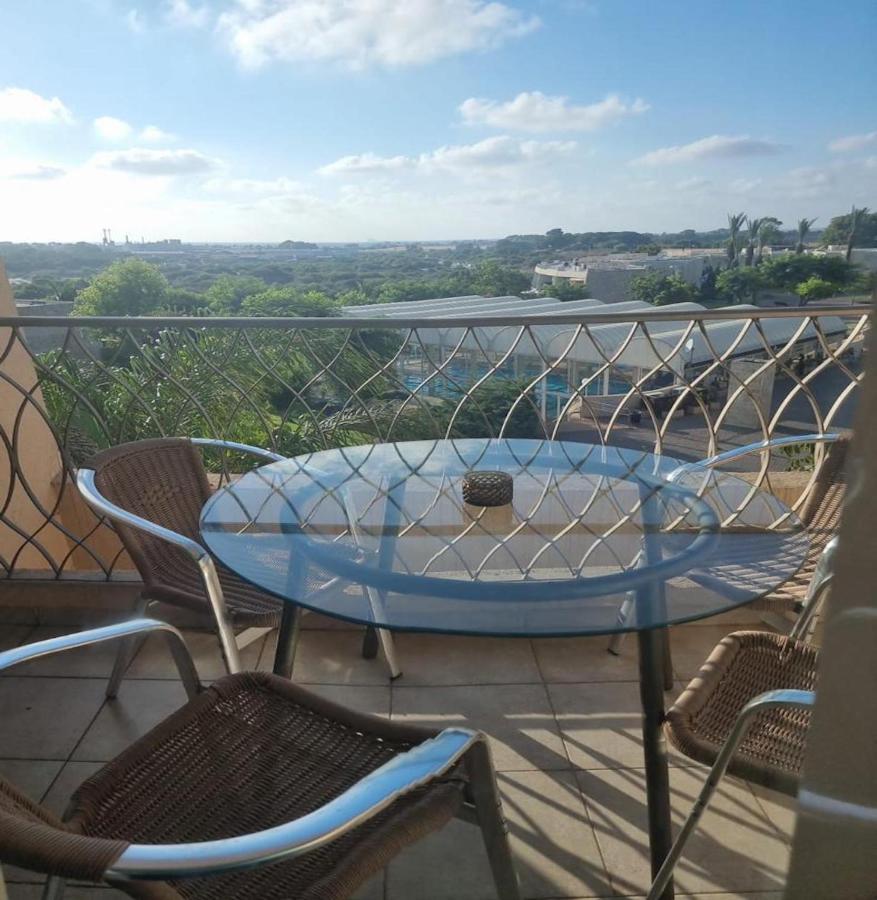 Caesarea Inn Bagian luar foto
