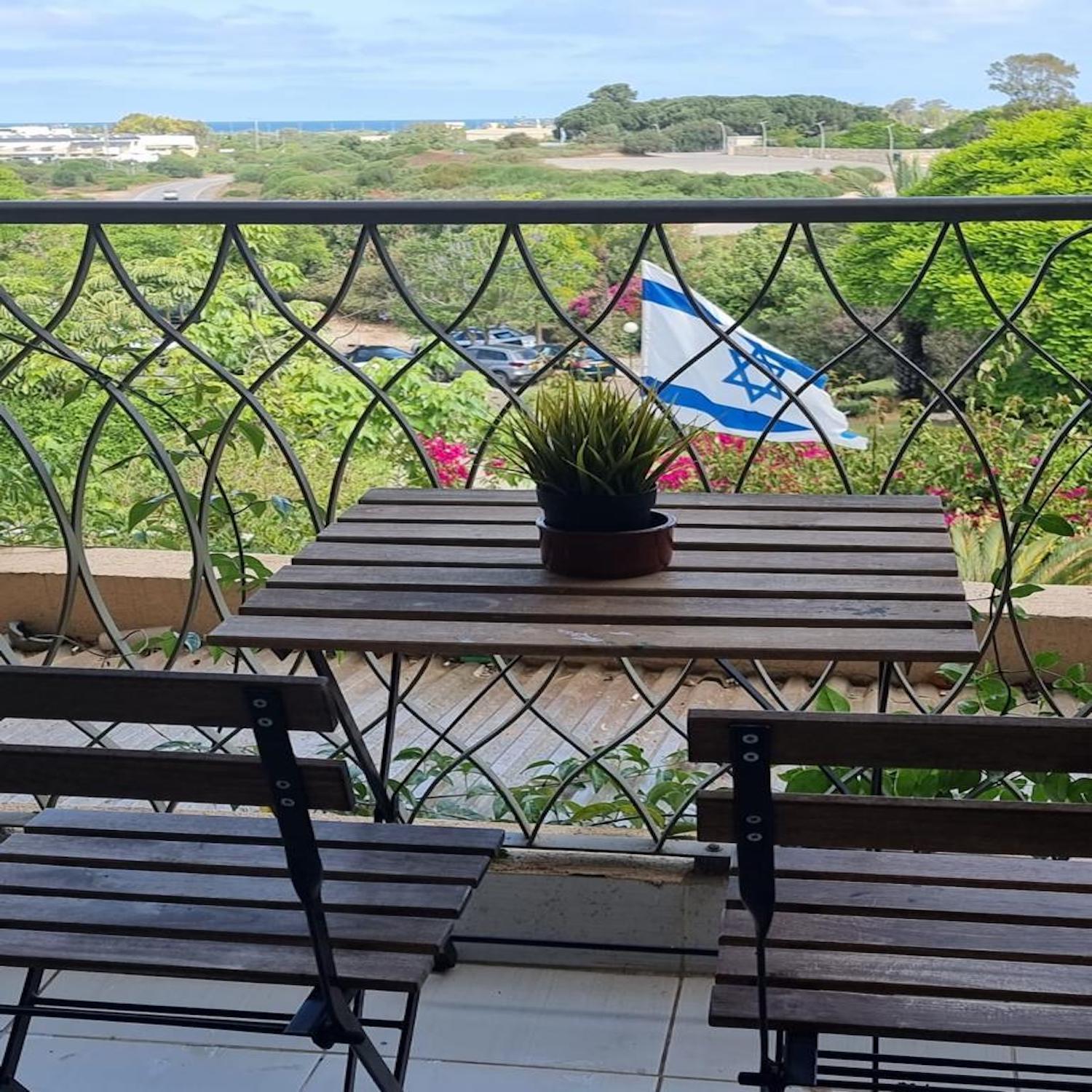 Caesarea Inn Bagian luar foto
